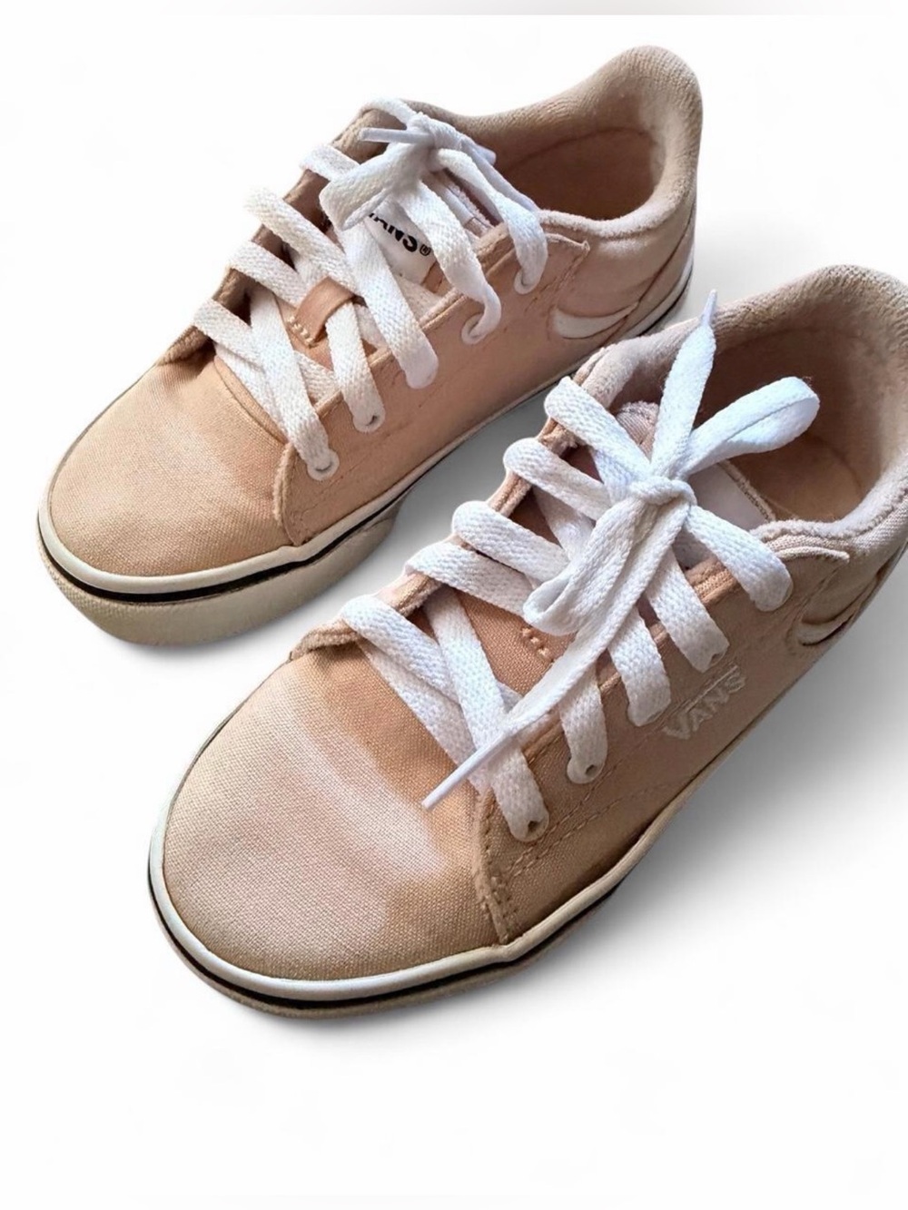 Vans Kids Low-Top Canvas Sneakers in Blush Pink